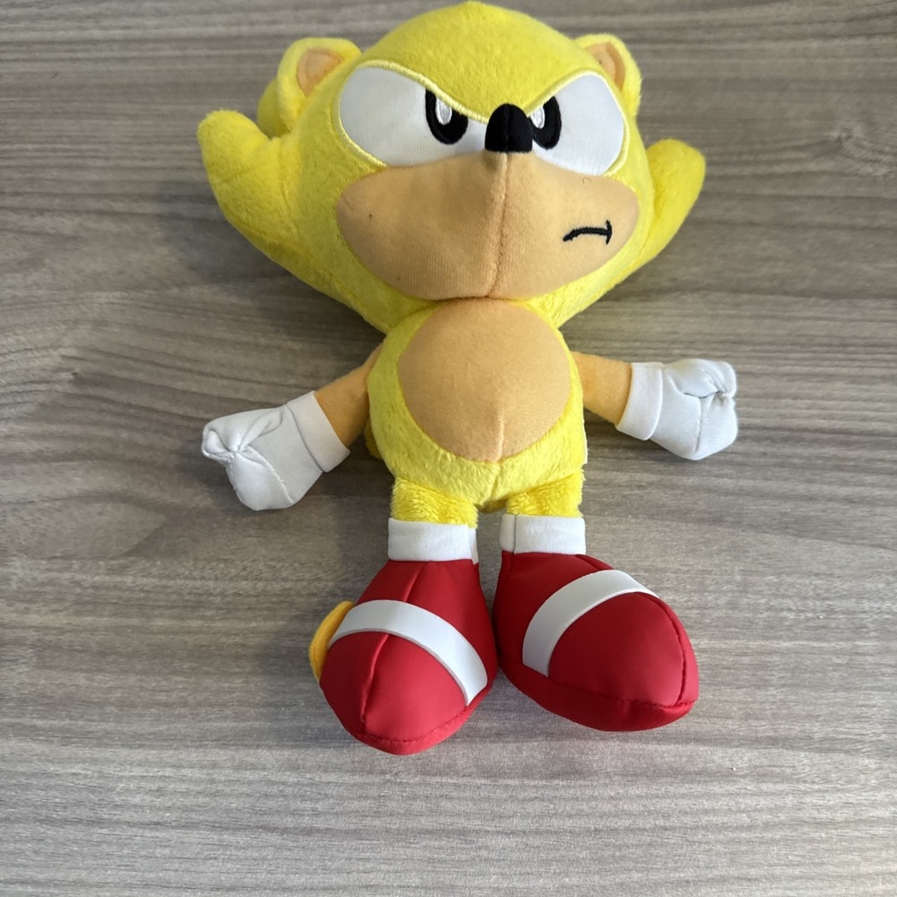Super Sonic 9" Plush Figure 30th Anniversary Jakks Pacific Authentic Yellow